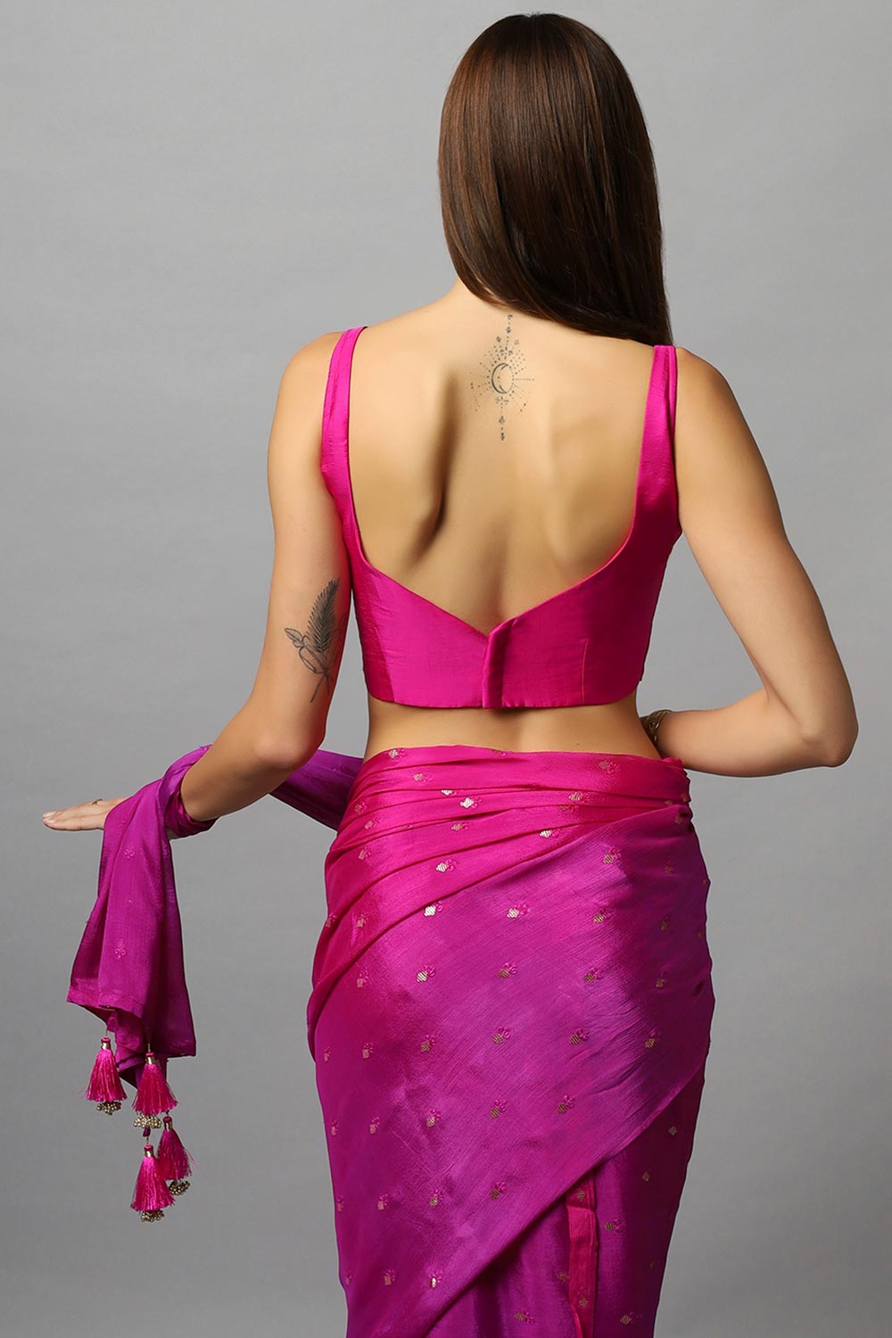 Buy Jolie Magenta Chinon Silk Sarong Saree with Gold Sequin Online - Zoom In