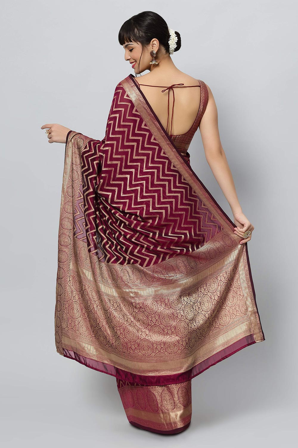 Shop Lucia Wine Gold Zigzag Embroidered Light One Minute Saree at best offer at our  Store - One Minute Saree