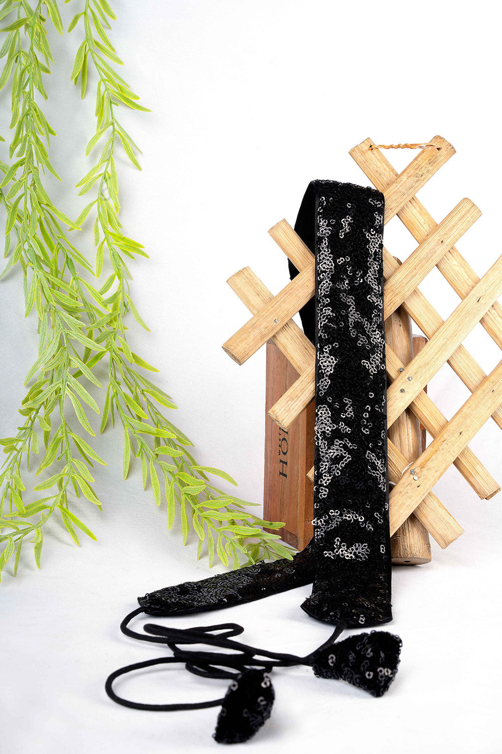 Buy Taara Black Shimmer Sequins Tie Belt for Saree & Dresses Online