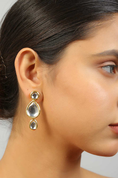 Shop Bianka Tear Drop Shaped Kundan Earrings at best offer at our  Store - One Minute Saree