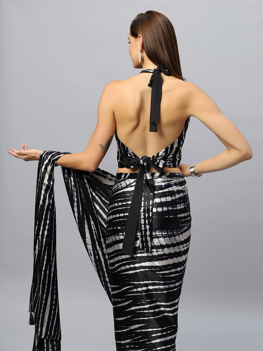 Buy Rihana Black & White Modal Satin Tie Dye Sarong Saree Online - Zoom In