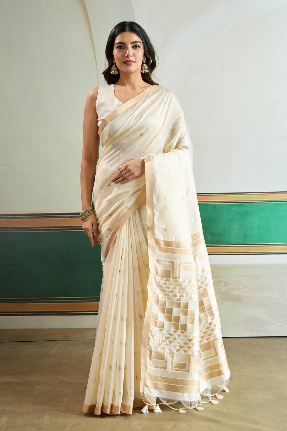 Usha Cream Tussar Silk Ikkat Handloom Weaving Ready to Wear Saree