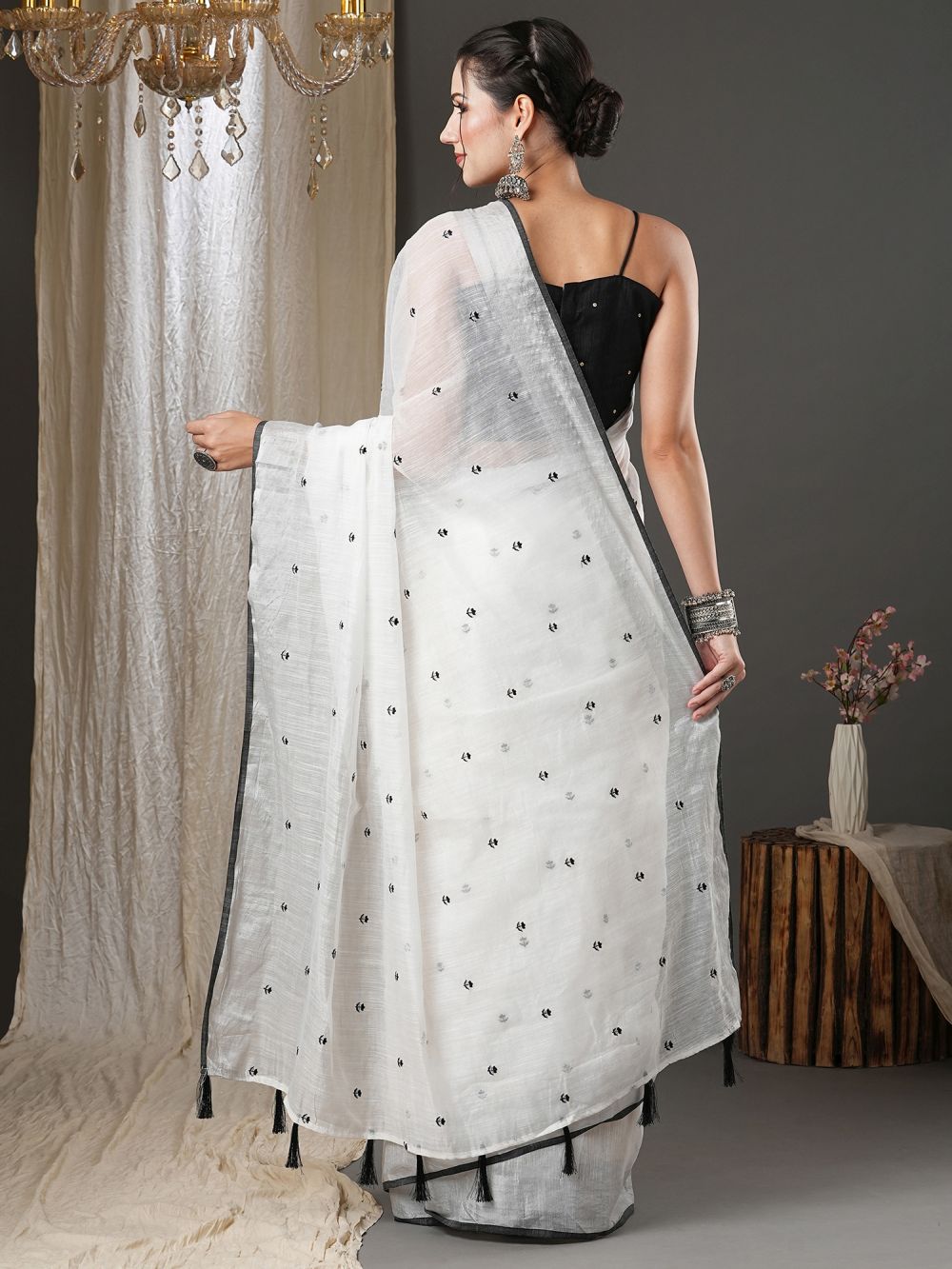 Kamya White & Black Cotton Printed One Minute Saree