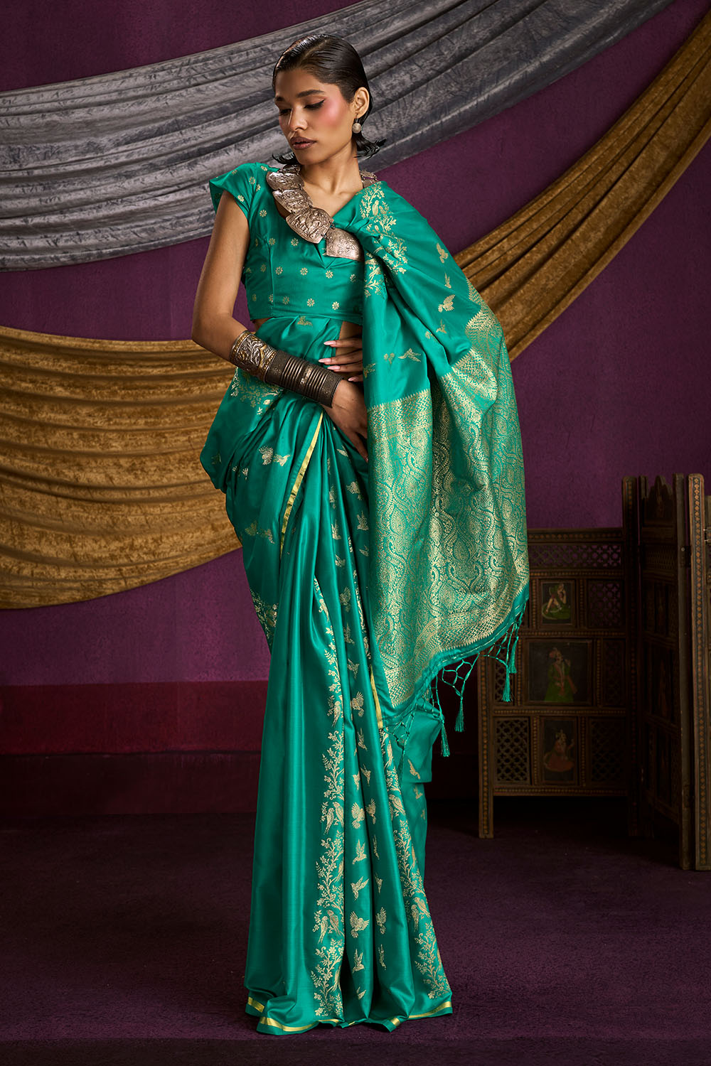 Akari Emerald Green Pure Satin Handloom Weaving Silk Ready to Wear Saree