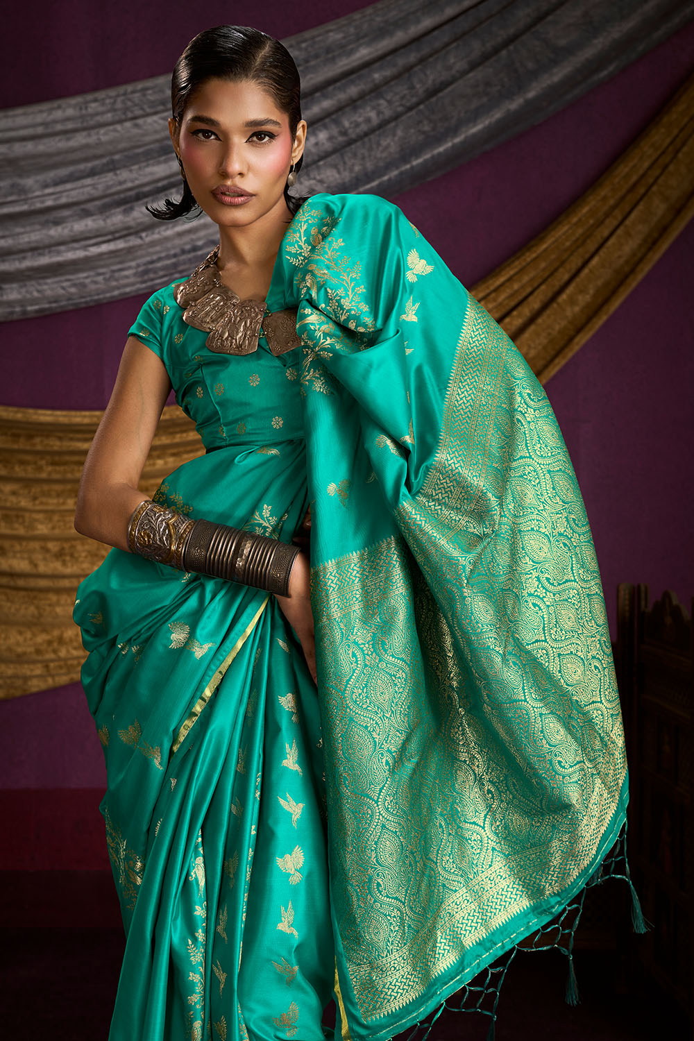 Akari Emerald Green Pure Satin Handloom Weaving Silk Ready to Wear Saree