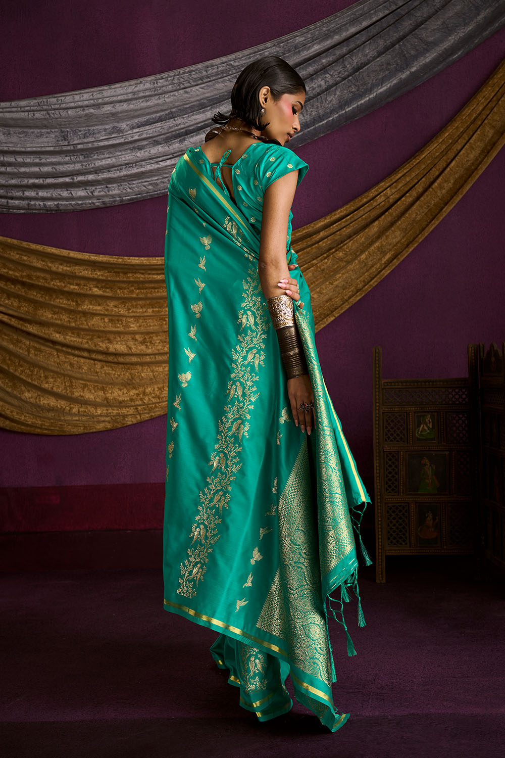 Akari Emerald Green Pure Satin Handloom Weaving Silk Ready to Wear Saree