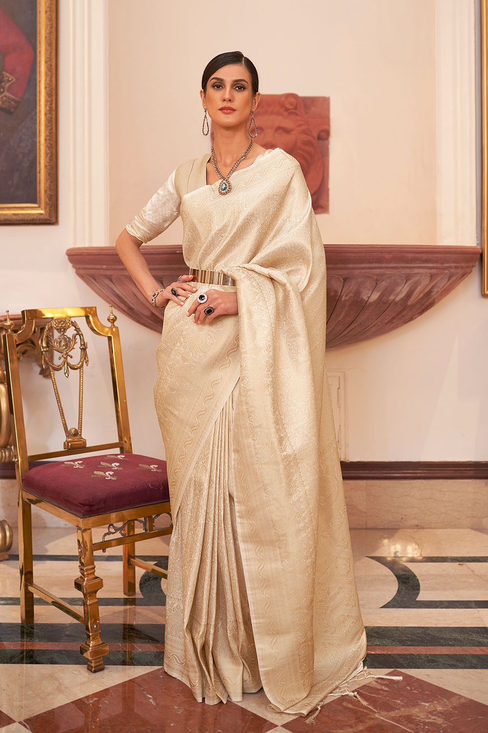 Abbey White Silk Handloom Weaving One Minute Saree