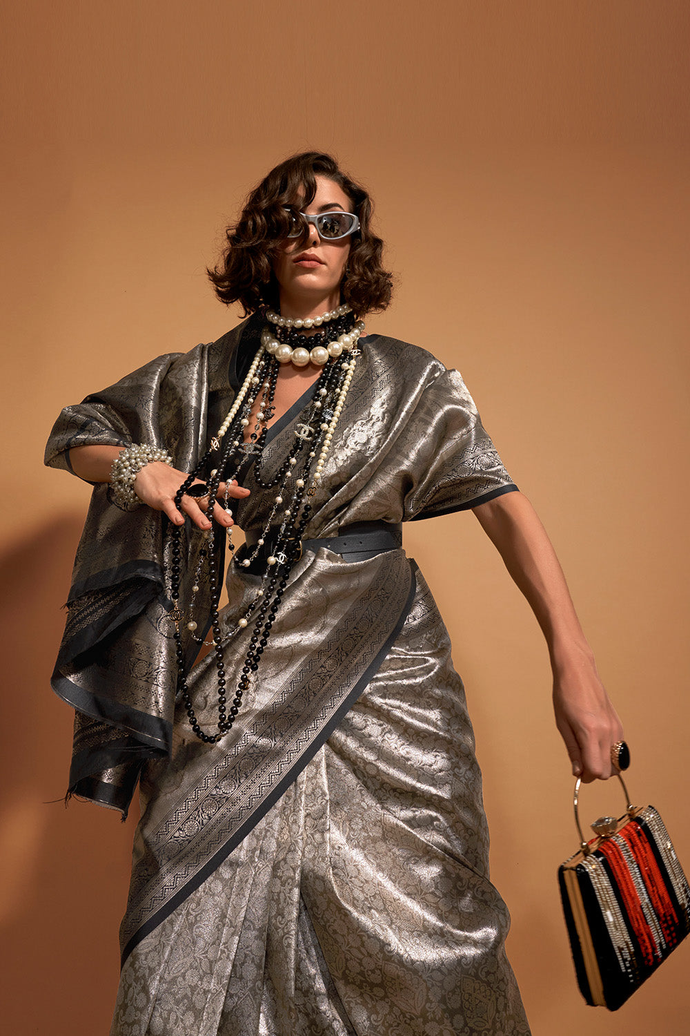 Jeana Golden Silk Handwoven Kanjivaram One Minute Saree