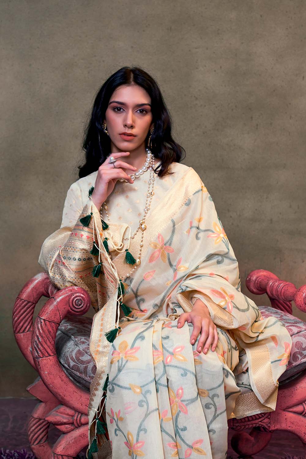 Kamiya Cream Handwoven Jamdami One Minute Saree