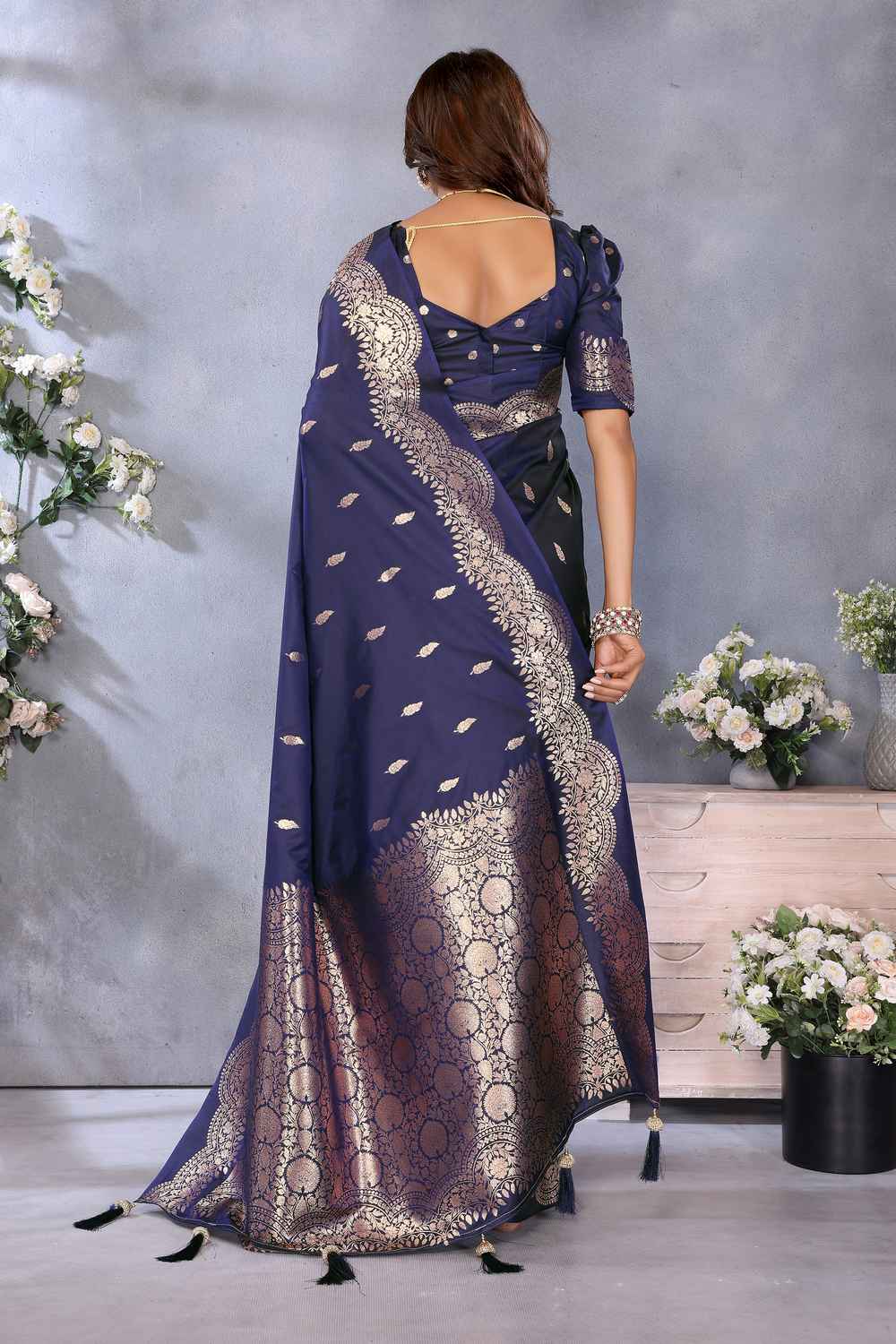 Huma Navy Blue Banarasi Silk Saree with Woven Design Ready to Wear One Minute Saree