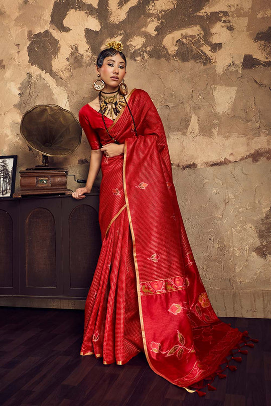 Dosia Classic Red Handloom Weaving Silk Saree with Zari Border Ready to Wear Saree