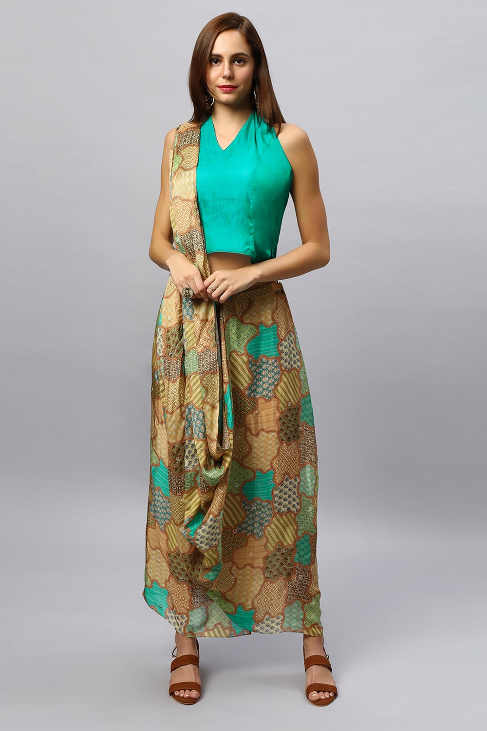 Buy Kaia Gold Chinon Silk Sarong Saree with Gold Sequins Online - One Minute Saree