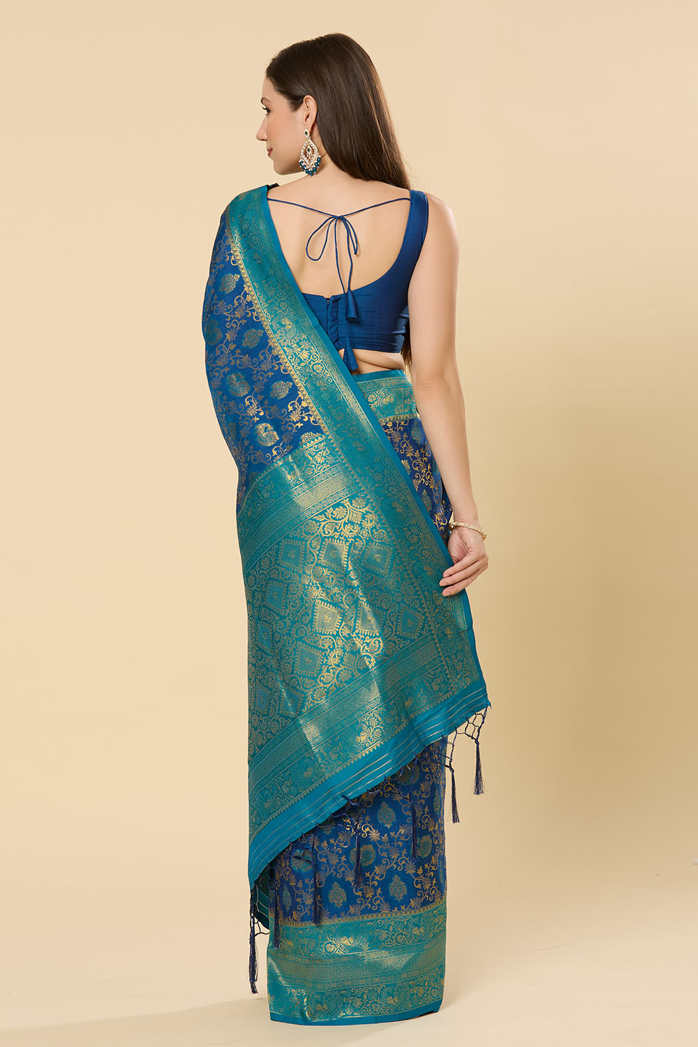 Nur Navy Blue Silk Blend Paisley Woven Design Dharmavaram One Minute Saree