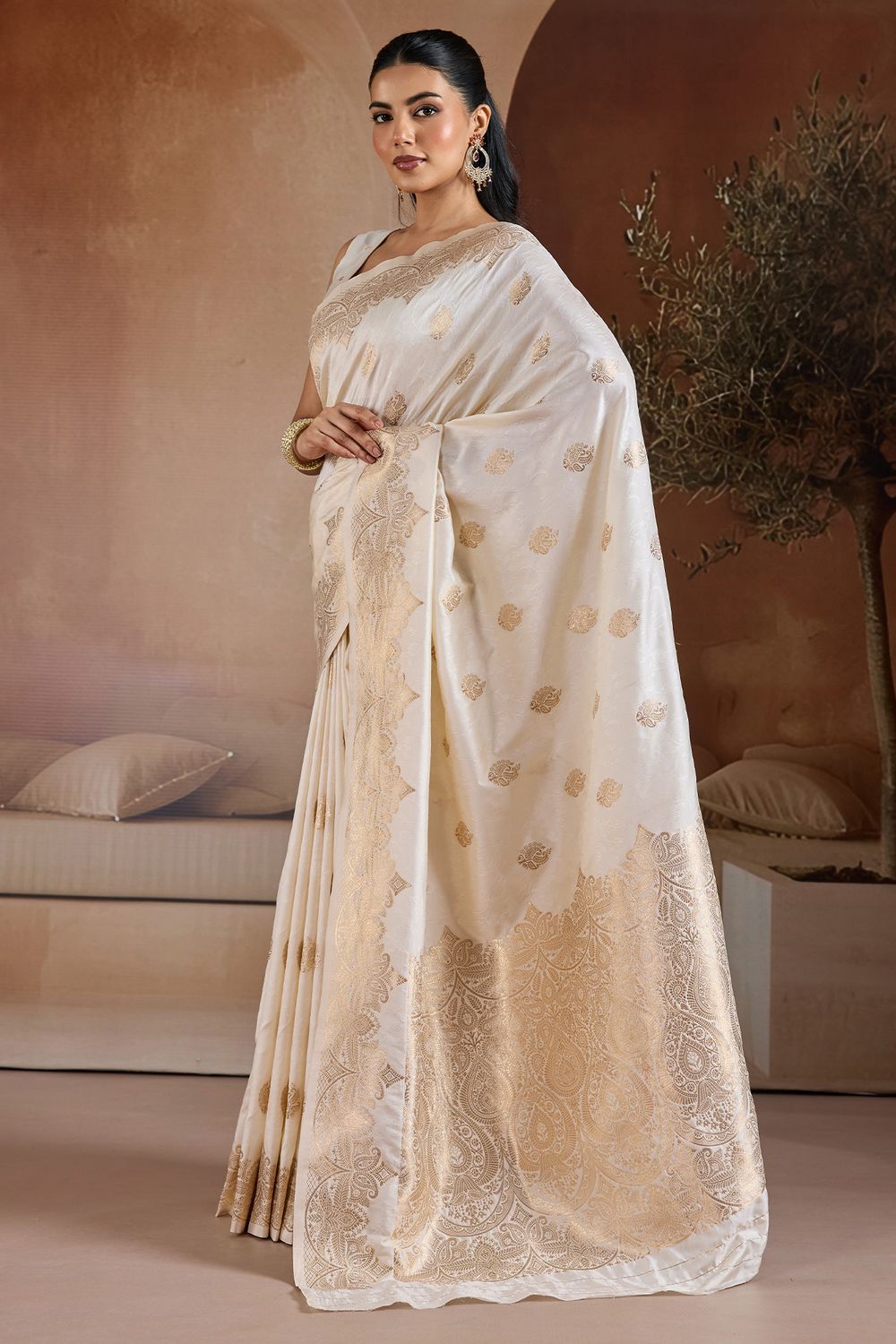 Karly Off-White Handloom Weaving Silk Ready to Wear One Minute Saree