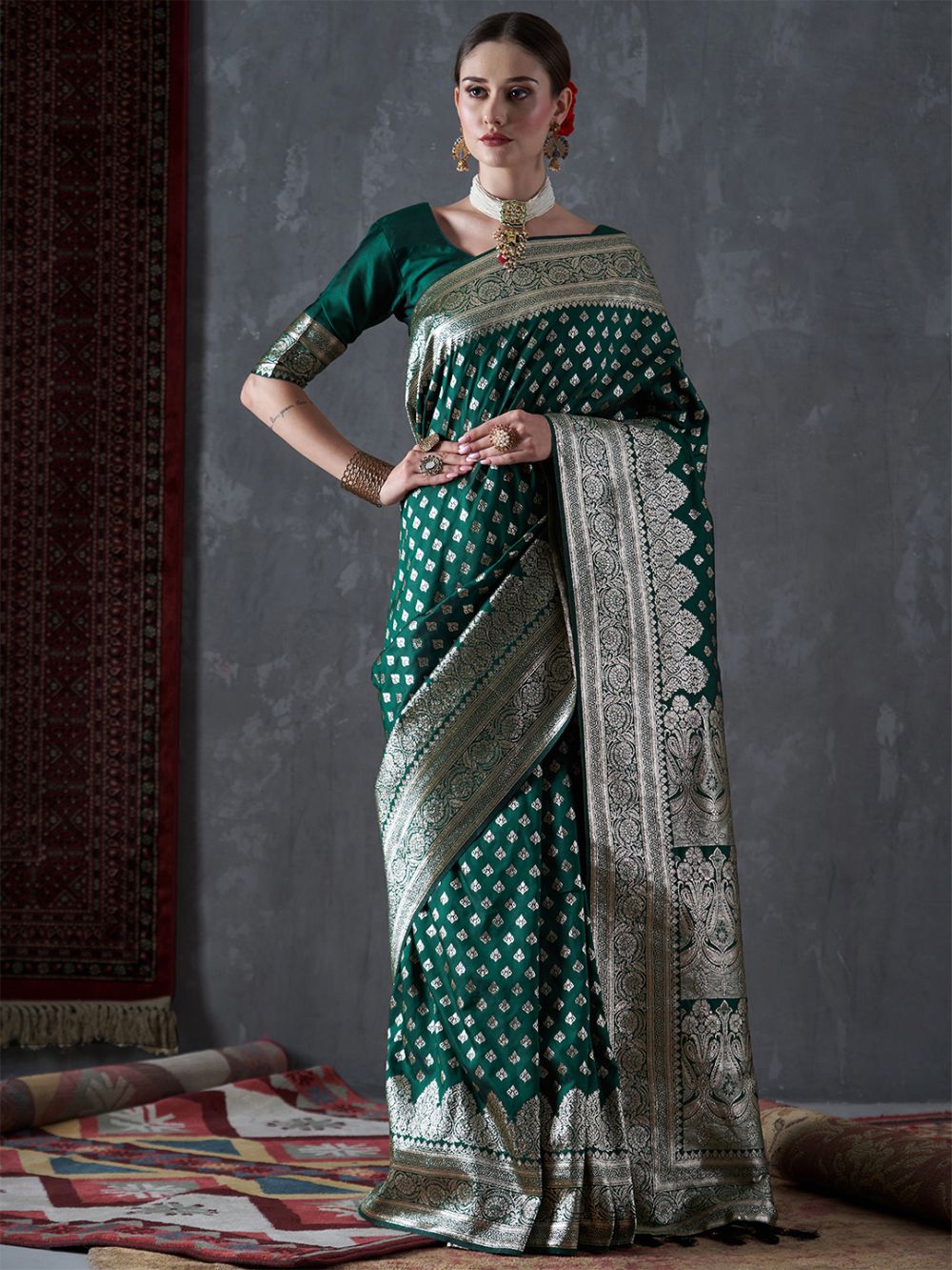 Mahi Green & Gold Silk Printed One Minute Saree