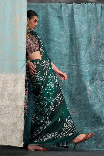 Nuri Dark Green Pure Silk Floral One Minute Saree