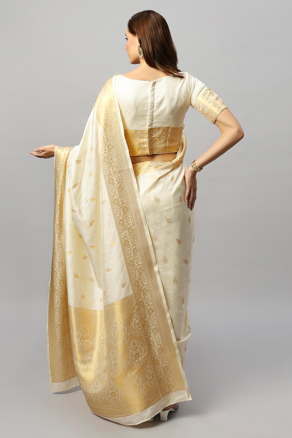 Shop Winina White Silk Embroidered Lace One Minute Saree at best offer at our  Store - One Minute Saree