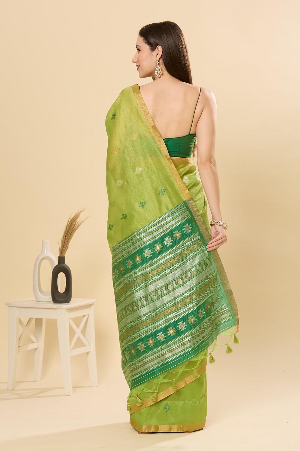 Olivia Green Kanoi Silk Woven Floral One Minute Saree