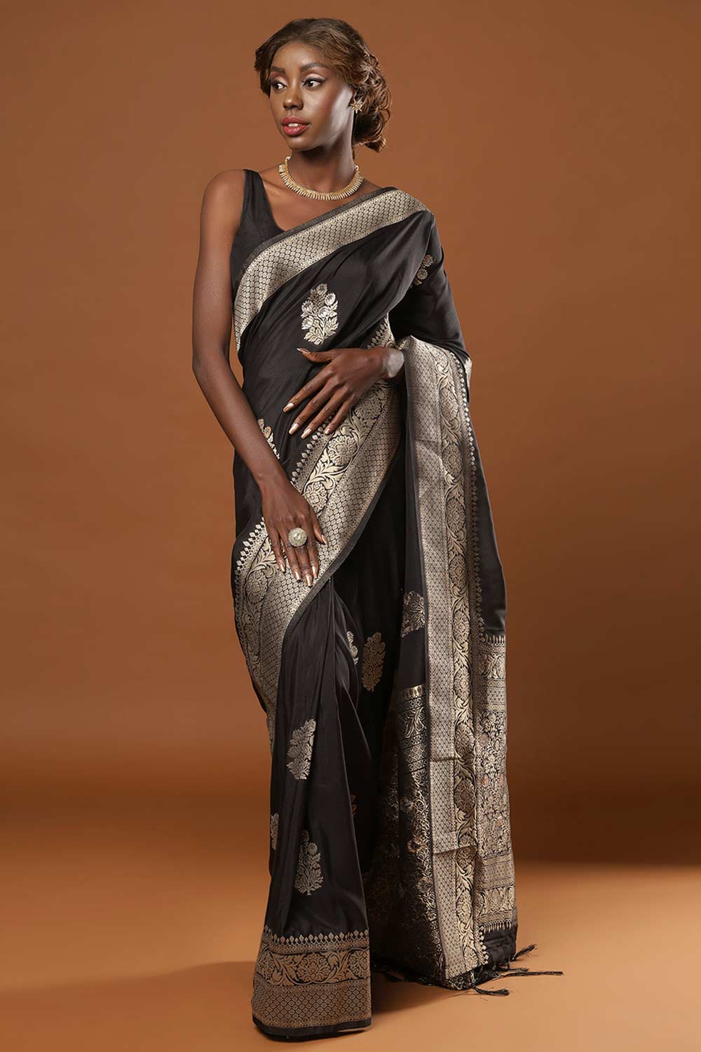 Shop Hibana Black Art Silk Banarasi One Minute Saree at best offer at our  Store - One Minute Saree