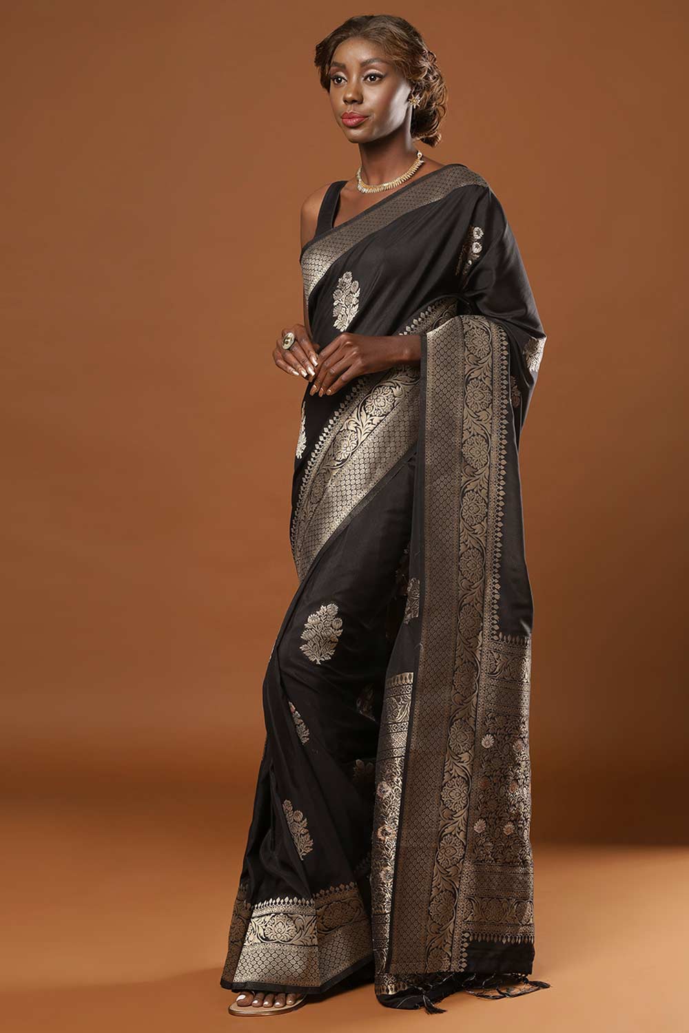 Buy Hibana Black Art Silk Banarasi One Minute Saree Online - One Minute Saree