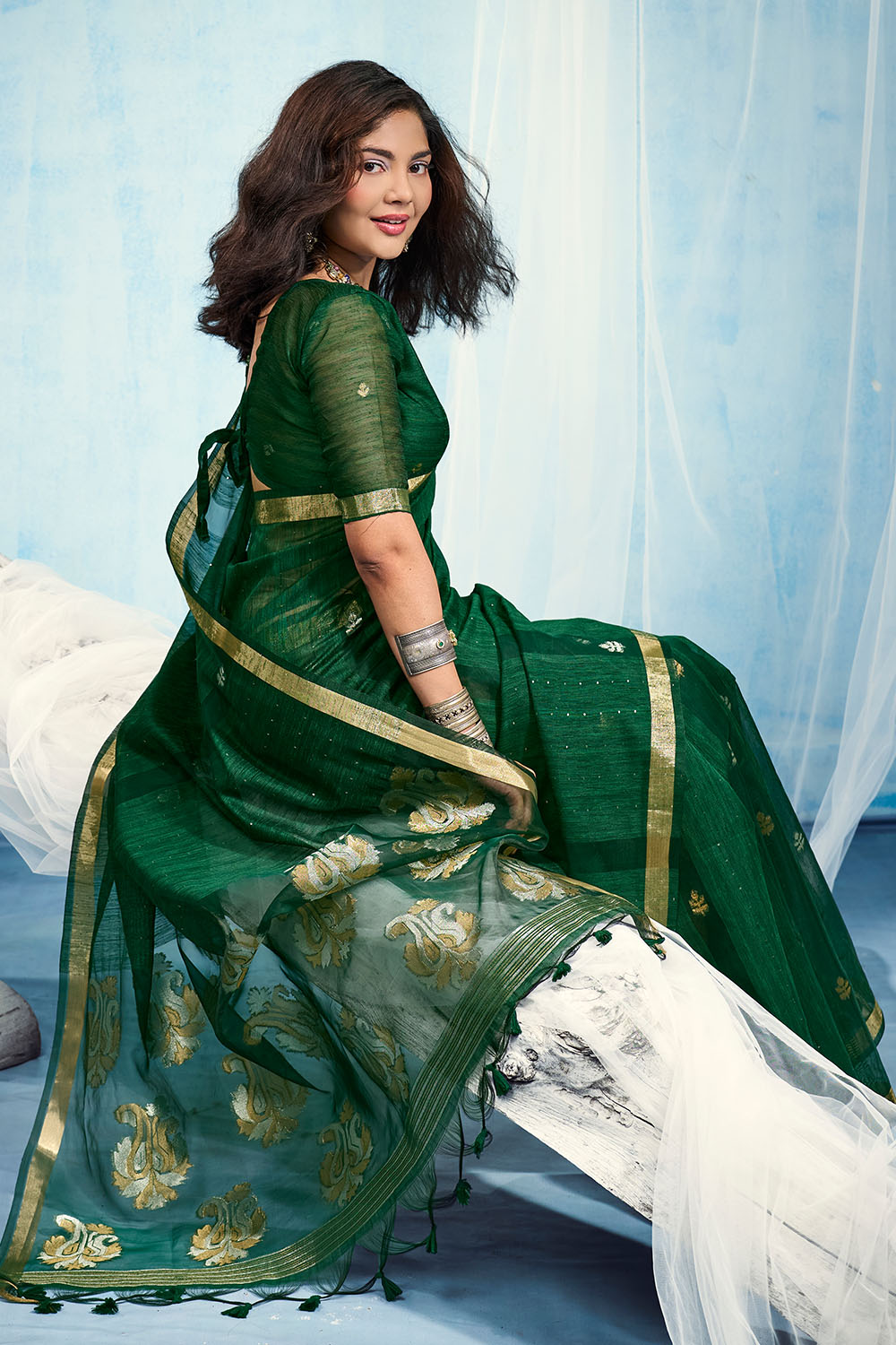 Uma Bottle Green Pure Munga Silk Handloom Weaving Organza Pallu Ready to Wear Saree