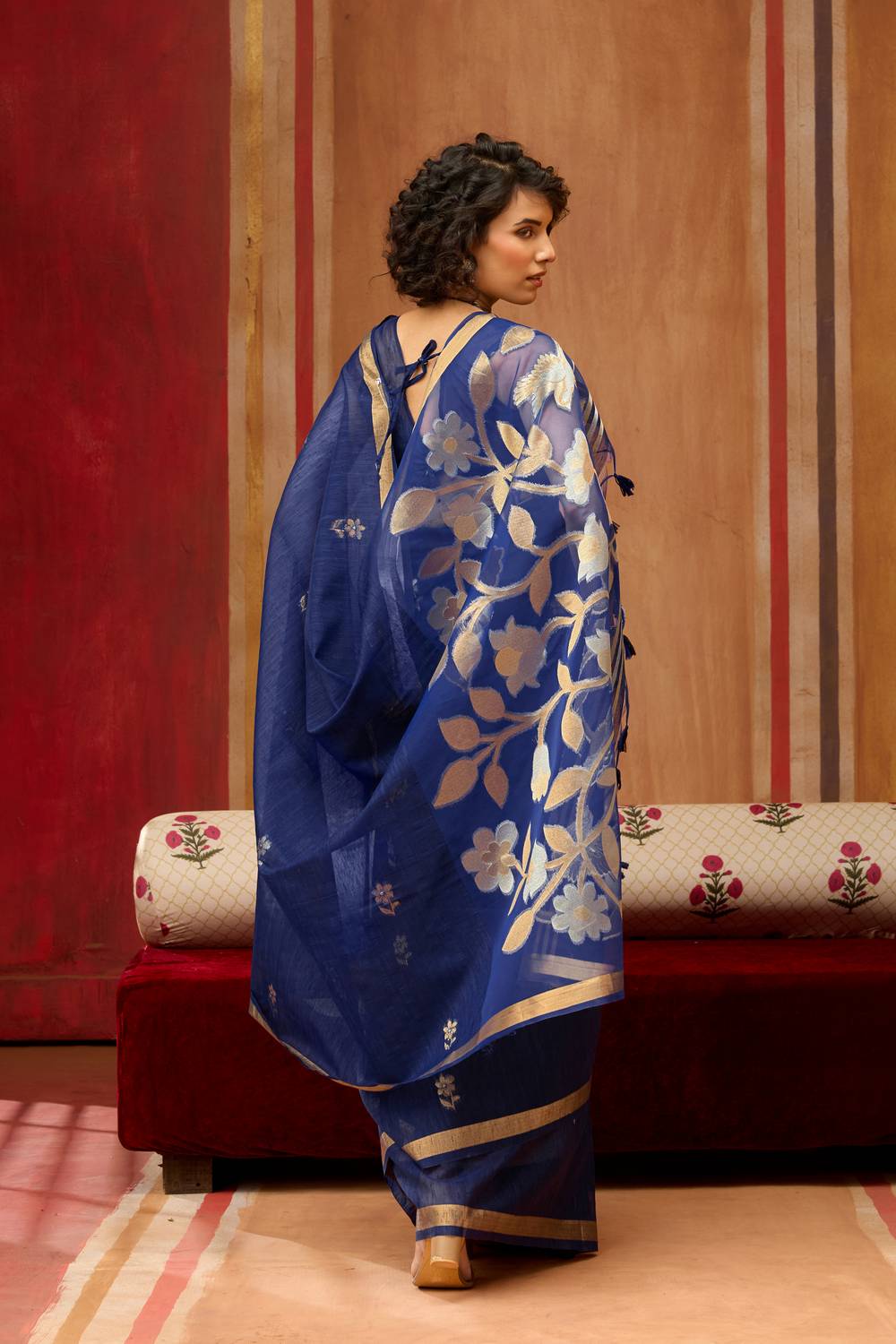 Divya Royal Blue Munga Silk Saree with Organza Weaving Pallu Ready to Wear Saree