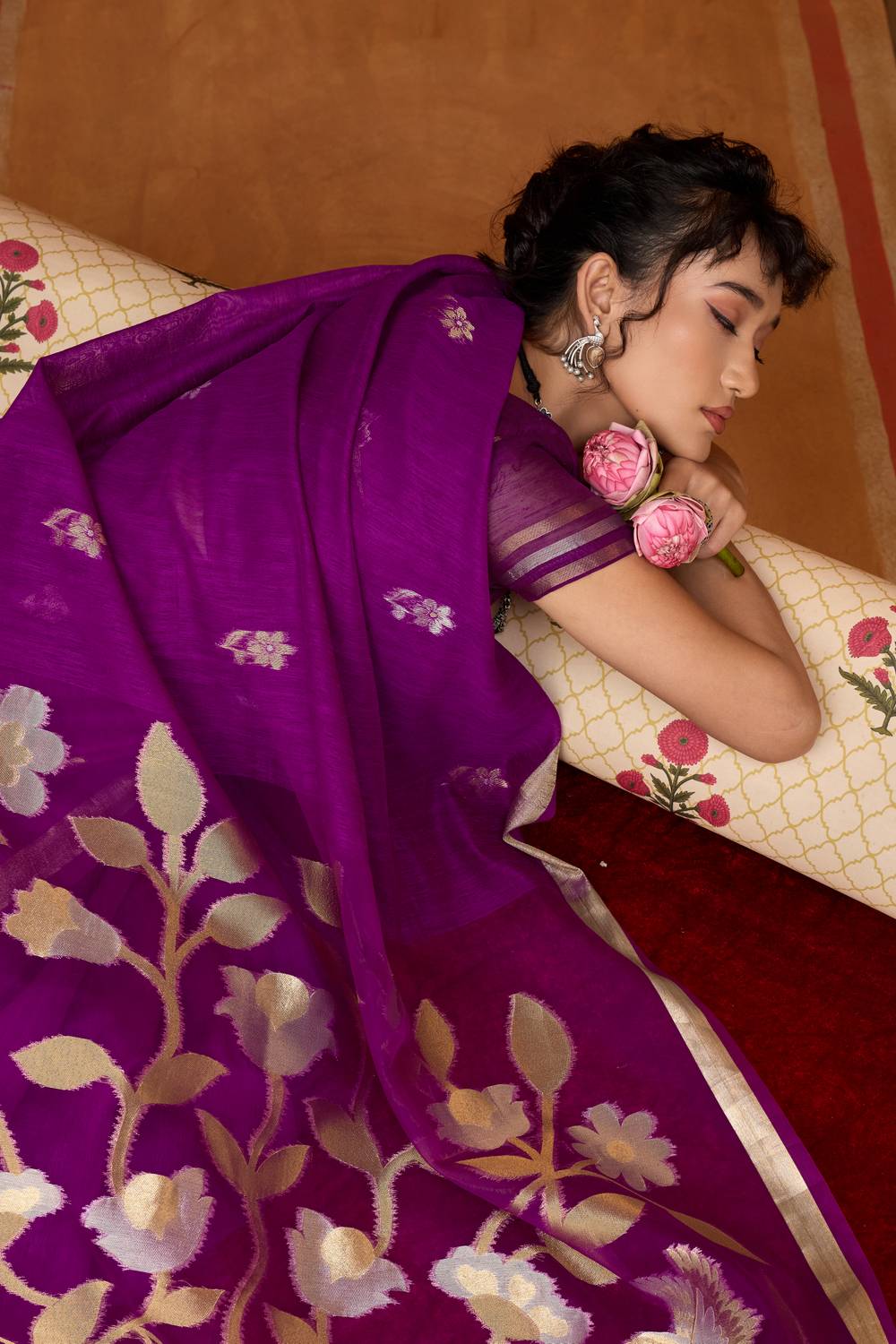 Divya Purple Munga Silk Saree with Organza Weaving Pallu Ready to Wear Saree