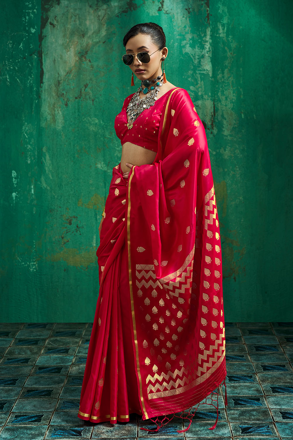 Anisa Red Pure Satin Handloom Weaving Ready to Wear Saree