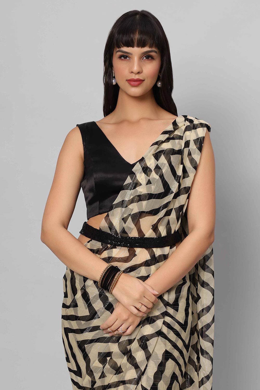 Buy Maya Cream & Black Zigzag Georgette One Minute Saree Online - One Minute Saree