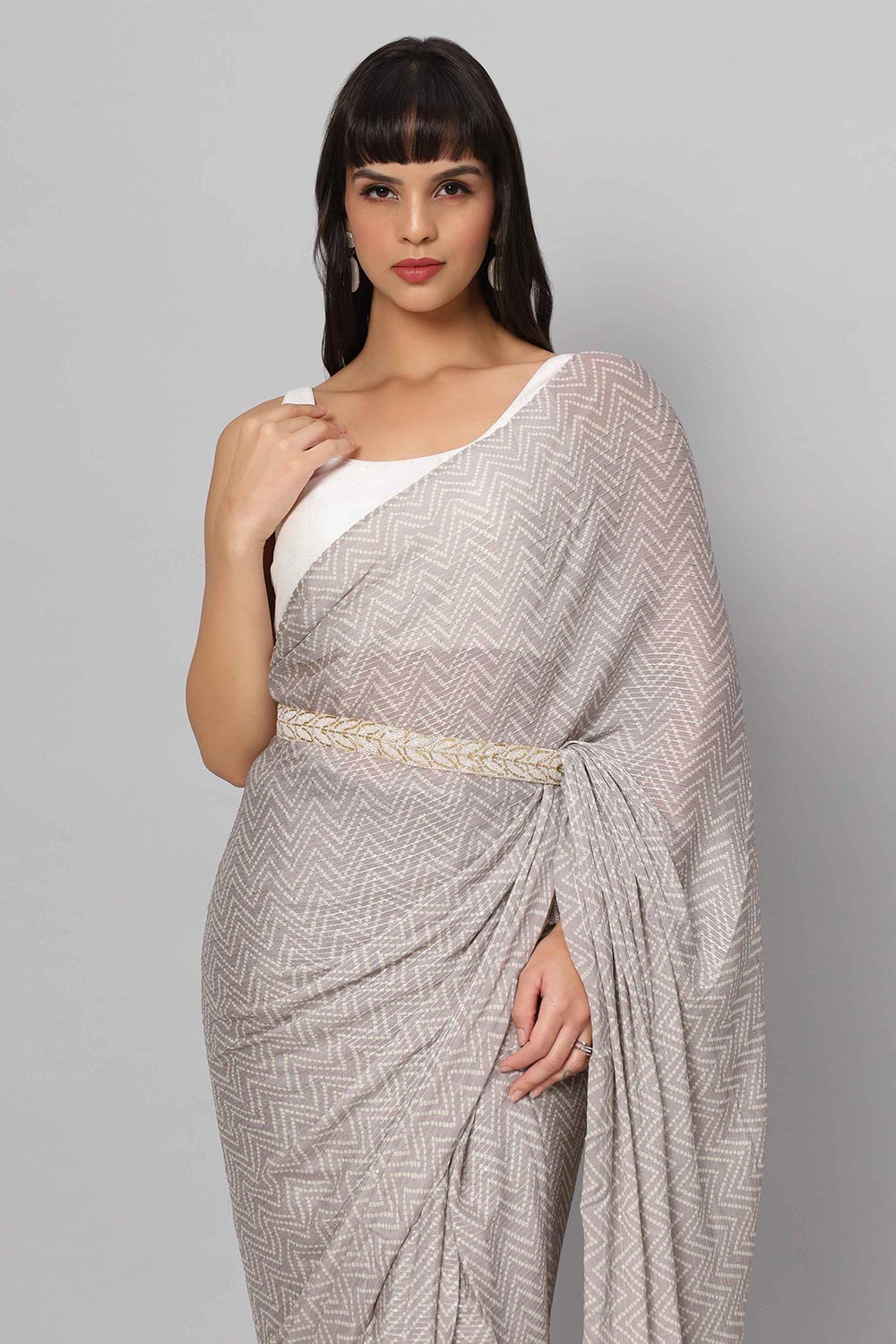 Buy Mehr Grey & White Zigzag Sequins Crepe Silk One Minute Saree Online