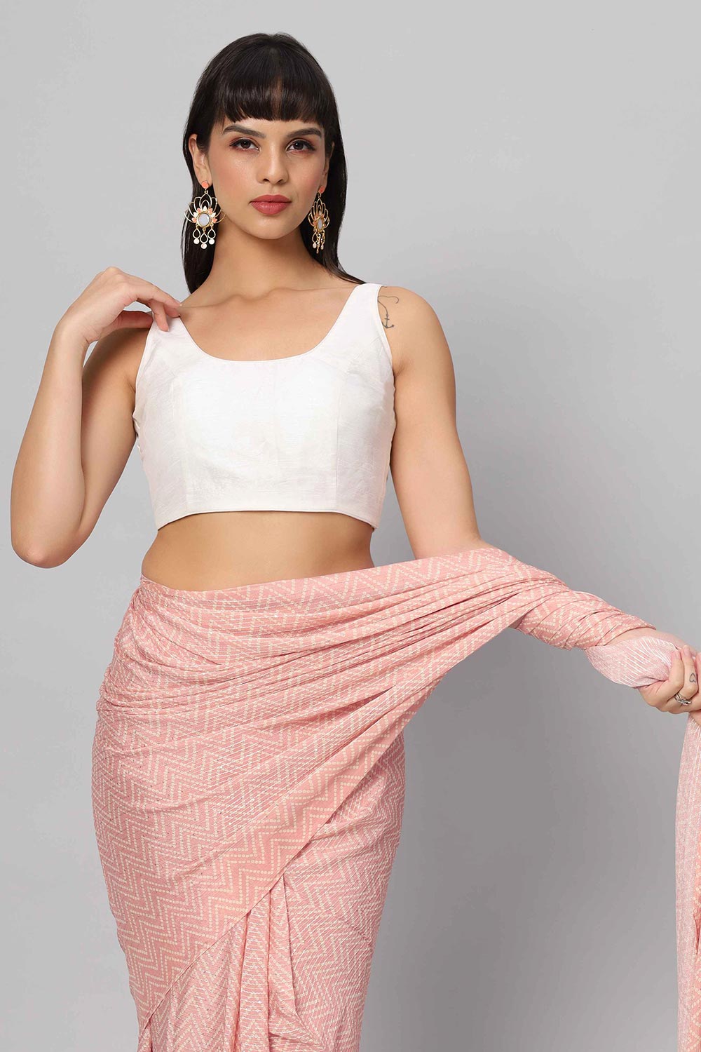 Buy Mehr Peach & White Zigzag Sequins Crepe Silk One Minute Saree Online - Front