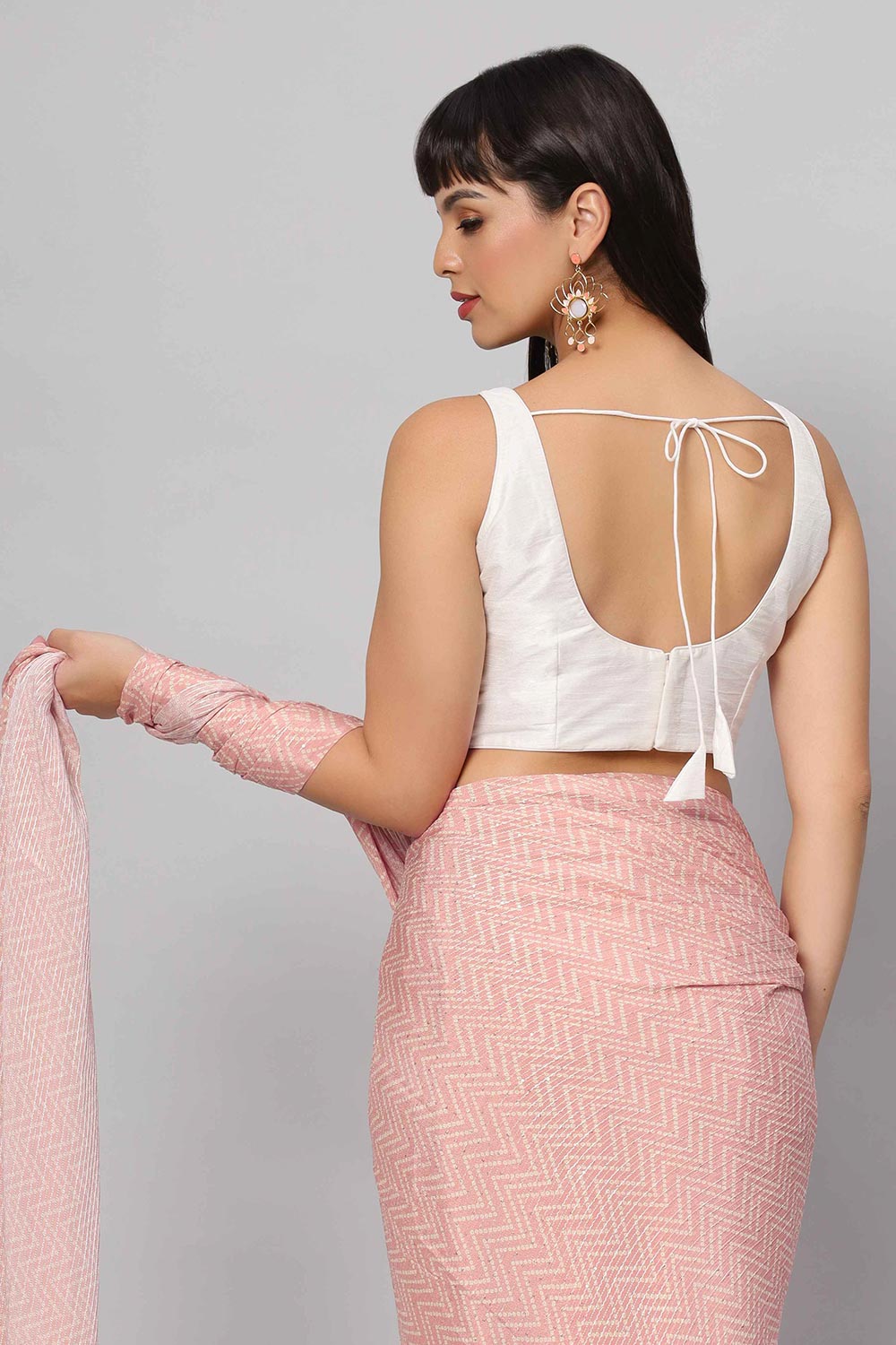 Buy Mehr Peach & White Zigzag Sequins Crepe Silk One Minute Saree Online - Side
