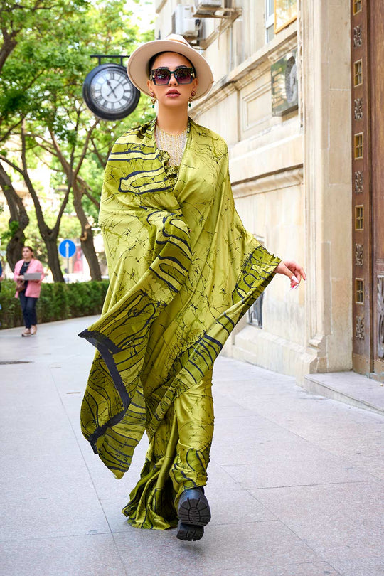Buy Kubik Green Abstract Printed Satin Crepe Saree Online - One Minute Saree