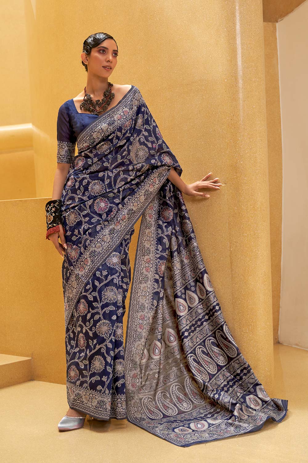 Buy Kitasha Navy Blue Cotton Chikankari Saree Online - One Minute Saree