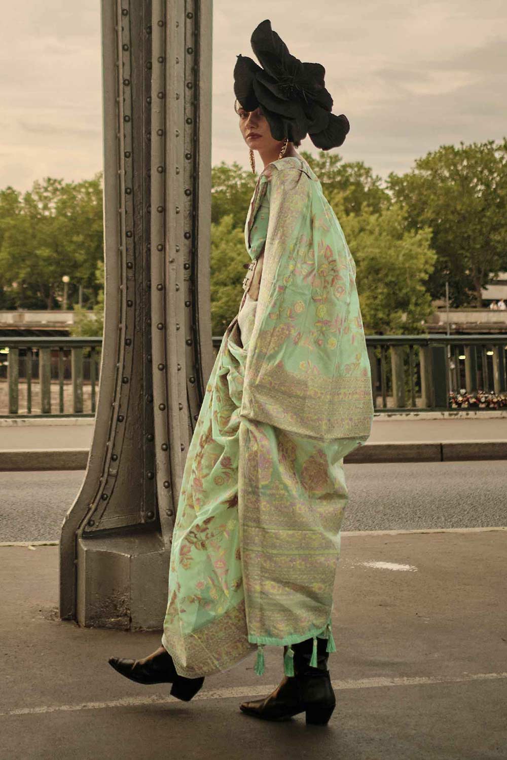 Shop Kyra Silk Light-Green Floral One Minute Saree at best offer at our  Store - One Minute Saree