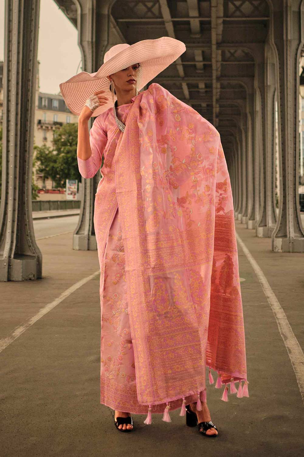 Buy Kyra Silk Pink Floral One Minute Saree Online - One Minute Saree