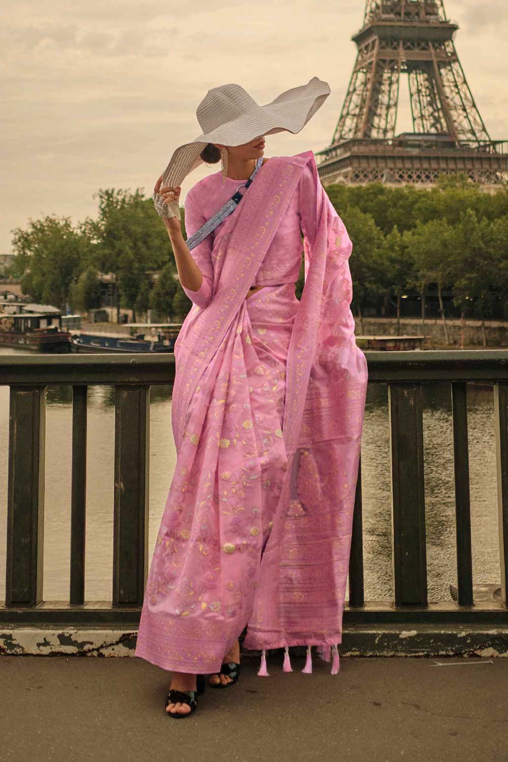 Buy Kyra Silk Pink Floral One Minute Saree Online - One Minute Saree