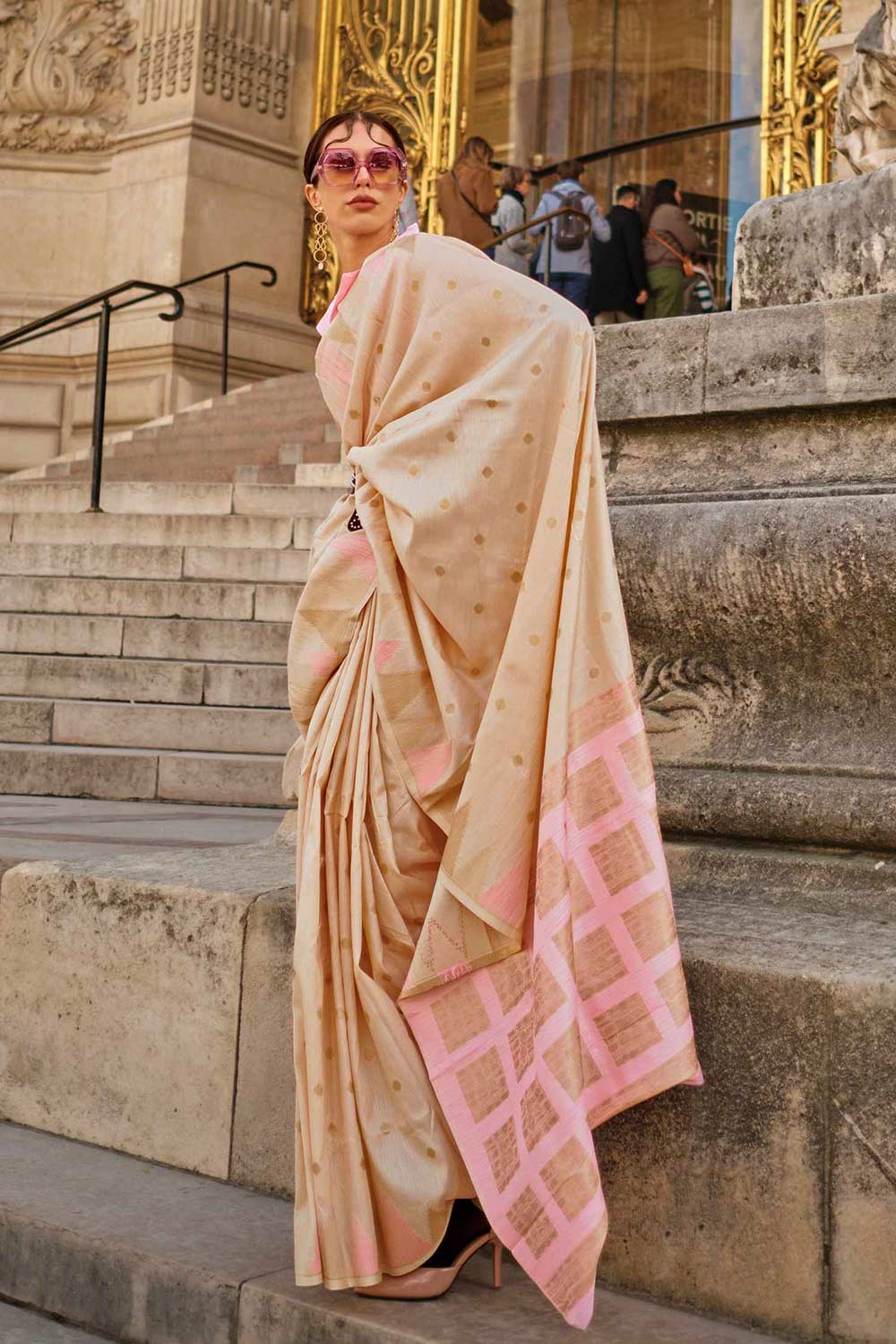 Buy Anjum Silk White Block Print One Minute Saree Online