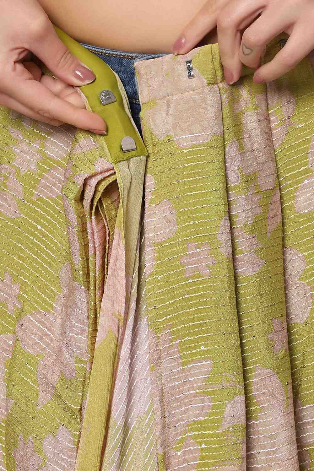 Buy Linda Lime Green Georgette Floral Sequins One Minute Saree Online - Zoom In