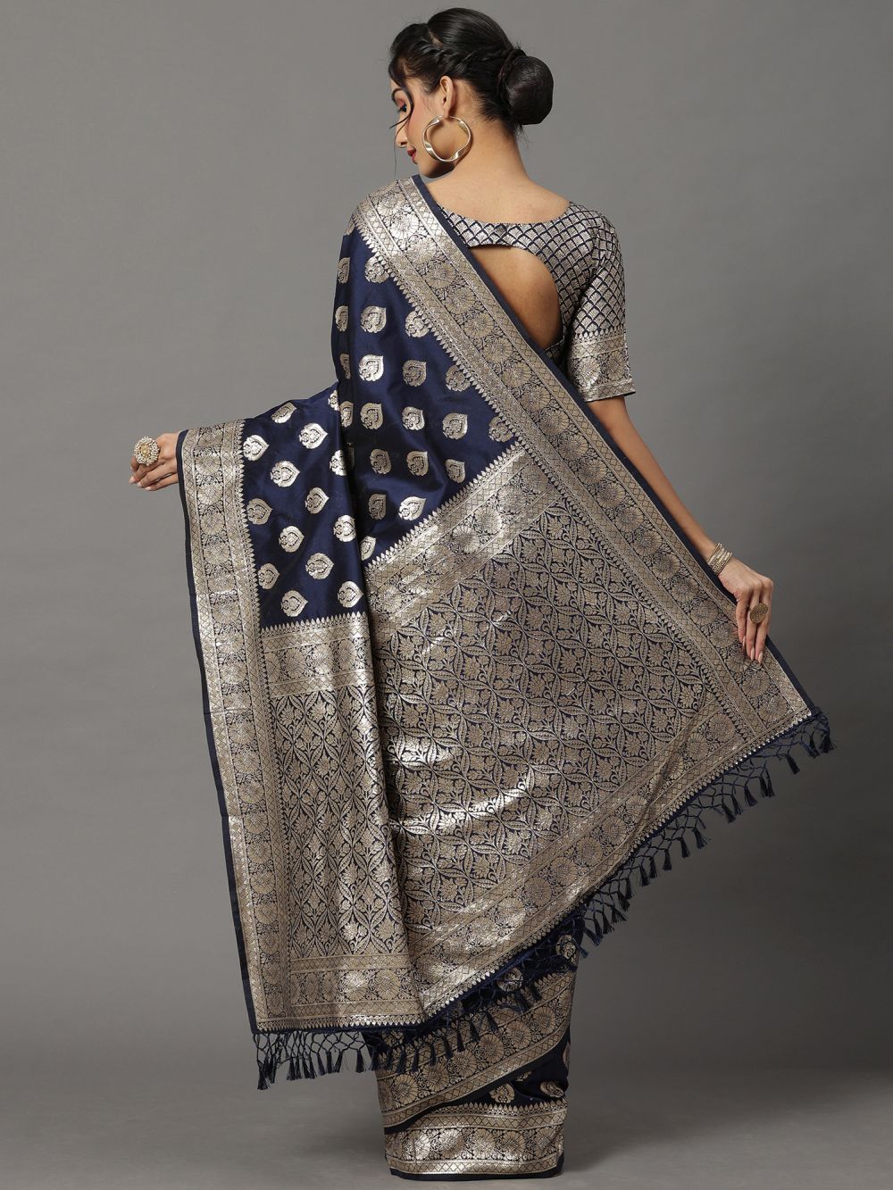 Shop Sneha Navy Blue Silk Blend Banarasi One Minute Saree at best offer at our  Store - One Minute Saree