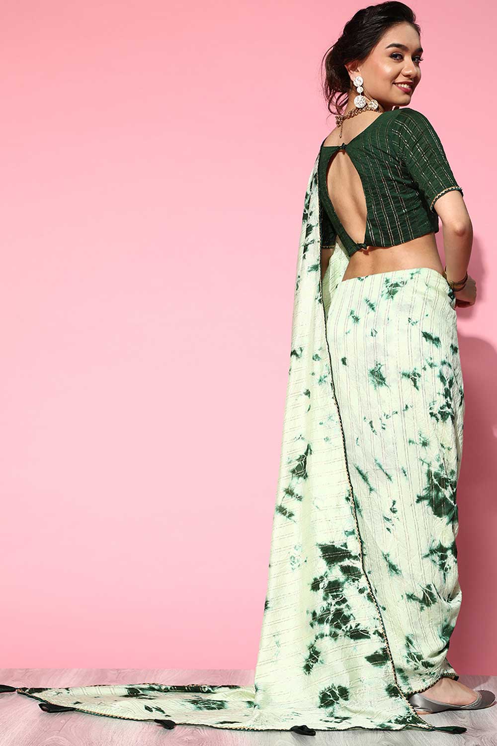 Shop Priya Green Tie and Dye Blended Silk One Minute Saree at best offer at our  Store - One Minute Saree