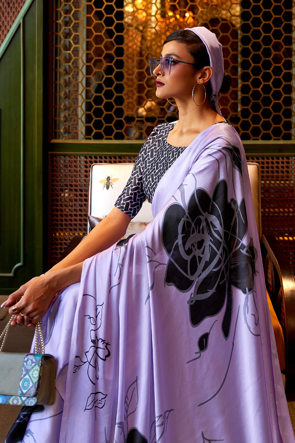 Shop Kalizey Lavender Satin Printed Saree at best offer at our  Store - One Minute Saree