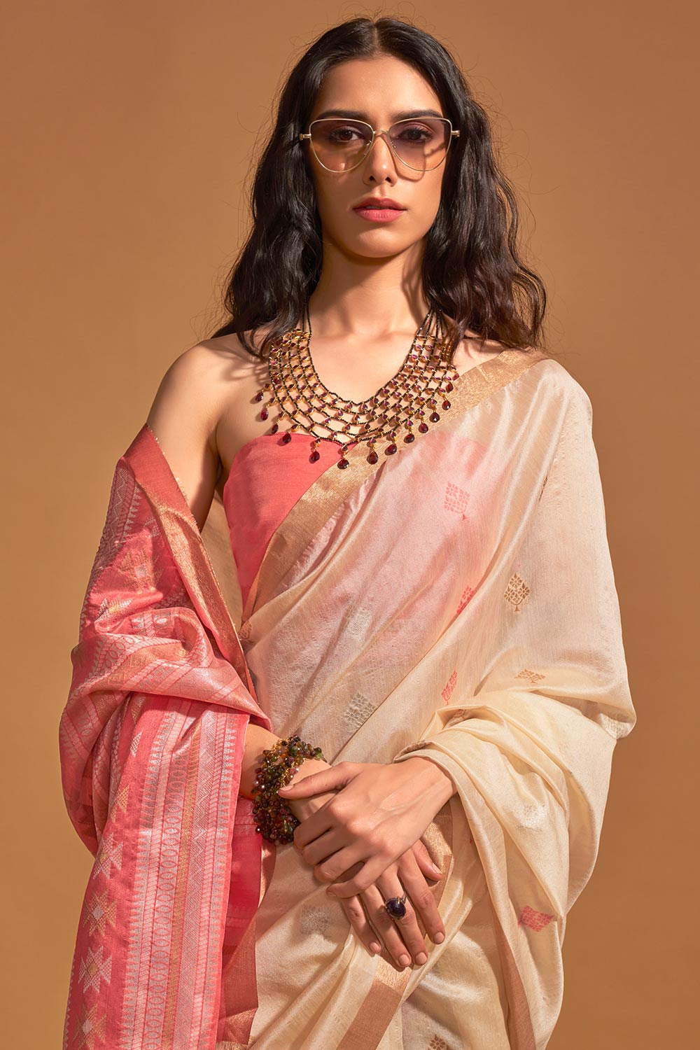 Shop Isha Cream Kanoi Silk Woven Floral One Minute Saree at best offer at our  Store - One Minute Saree