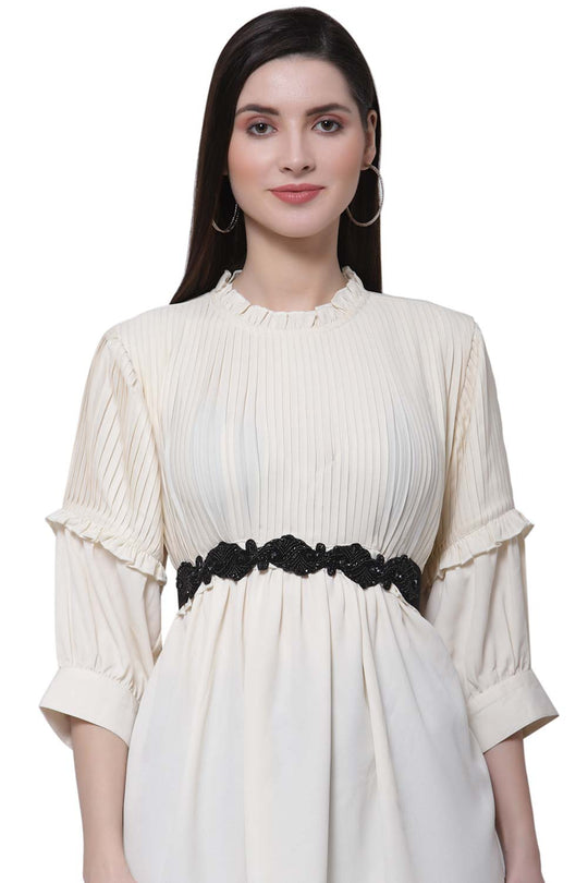 Buy Ethnic Motifs Cut Work Embellished Saree Belt in Black Online