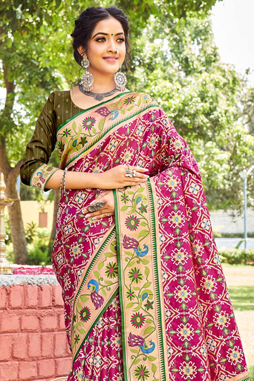 Buy Padma Purple Paithani Patola Art Silk One Minute Saree Online - One Minute Saree