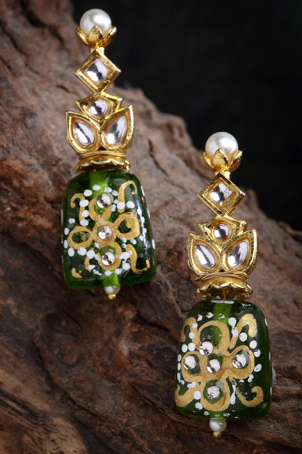 Shop Elea Green & White Gold-Plated Kundan with Pearls Earrings at best offer at our  Store - One Minute Saree
