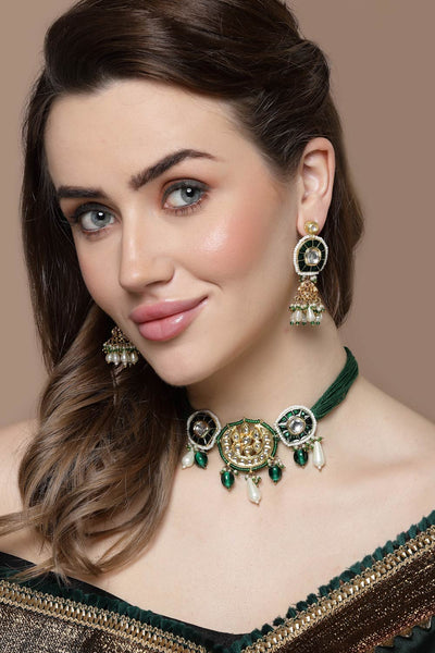 Buy Cerah Dark Green & Gold Kundan with Pearls Jhumka Earrings Online - One Minute Saree