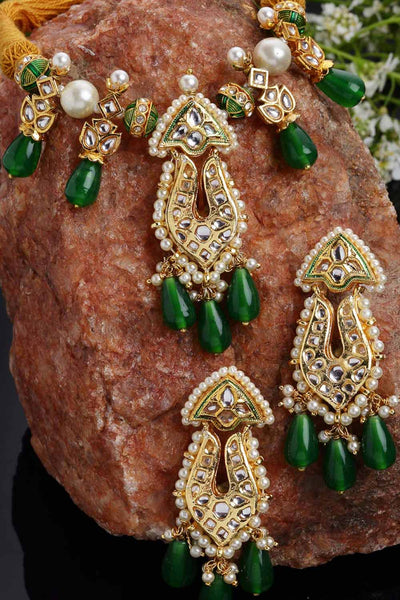 Shop Bhaswati Green & Orange Gold-Plated Kundan with Pearls Necklace and Earrings Set at best offer at our  Store - One Minute Saree