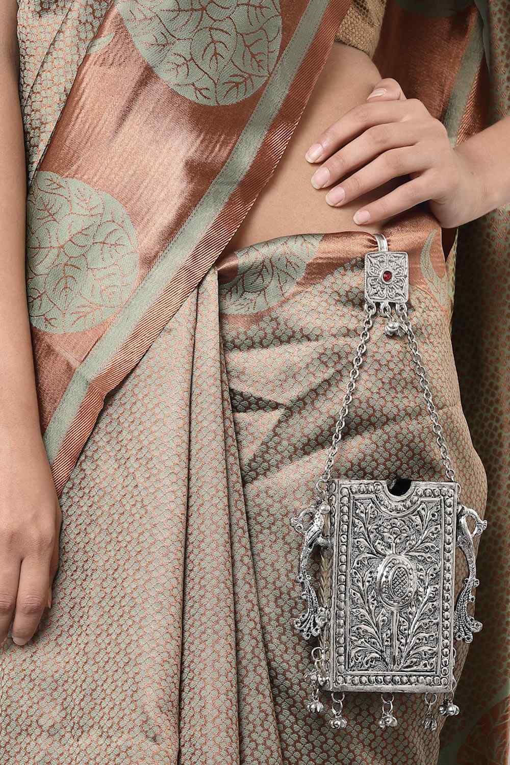 Buy Azhar Silver Mobile Holder With Pearls and Ghungaroo Online - One Minute Saree