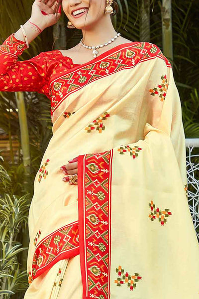 Buy Indira Off White Silk Blend Geometric Digital Print Sambalpuri One Minute Saree Online - Front